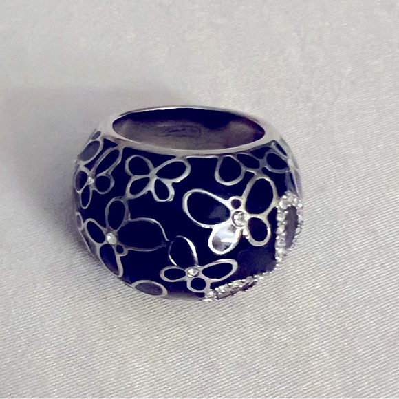 Coach black enamel butterfly dome ring - size 7 - Picture 4 of 6